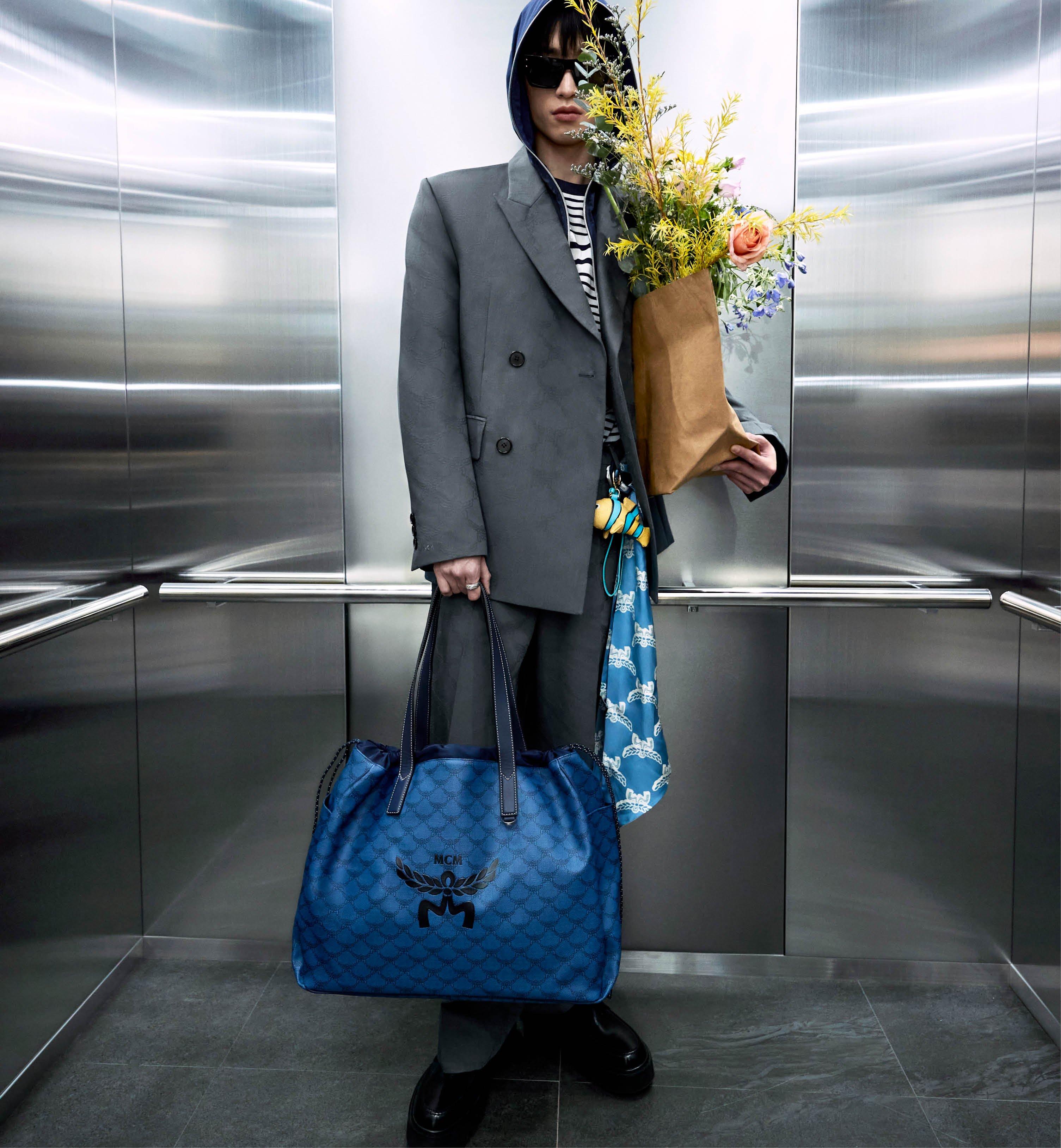 HIMMEL DRAWSTRING TOTE IN LAURETOS 1